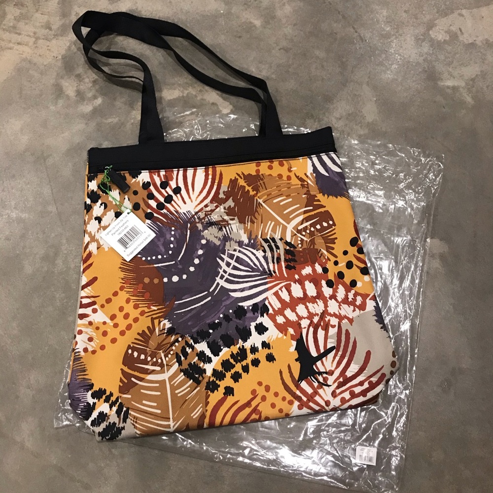 Vera Bradley tote bag